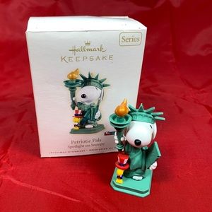 Hallmark Ornament 2008 Patriotic Pals #11 Snoopy